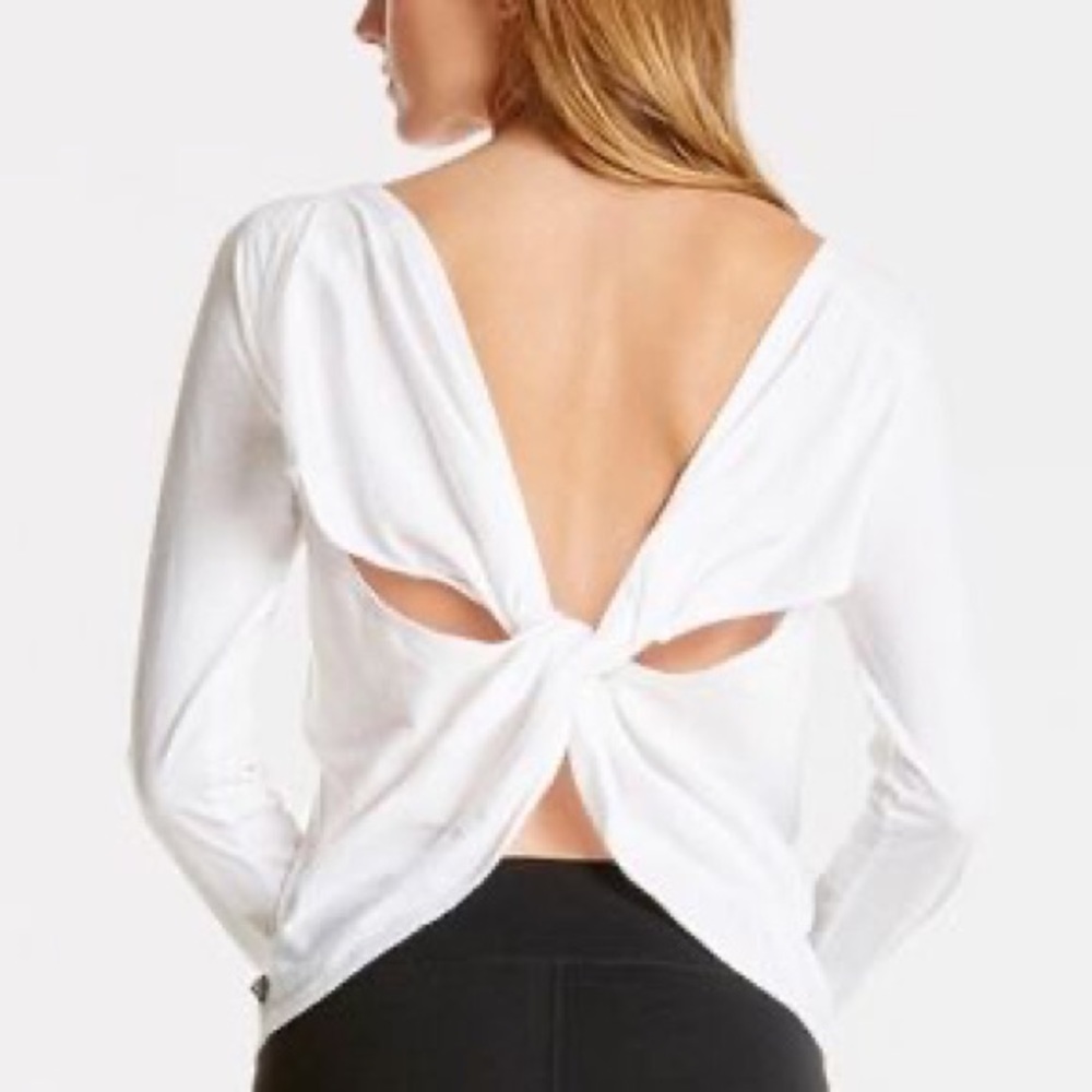 Fabletics Aviana Tee White SZ.S, NWOT